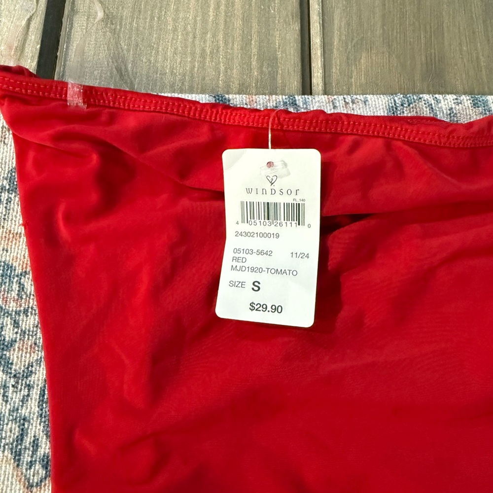 Windsor Red Ruched Bodycon Dress - Picture 2 of 3